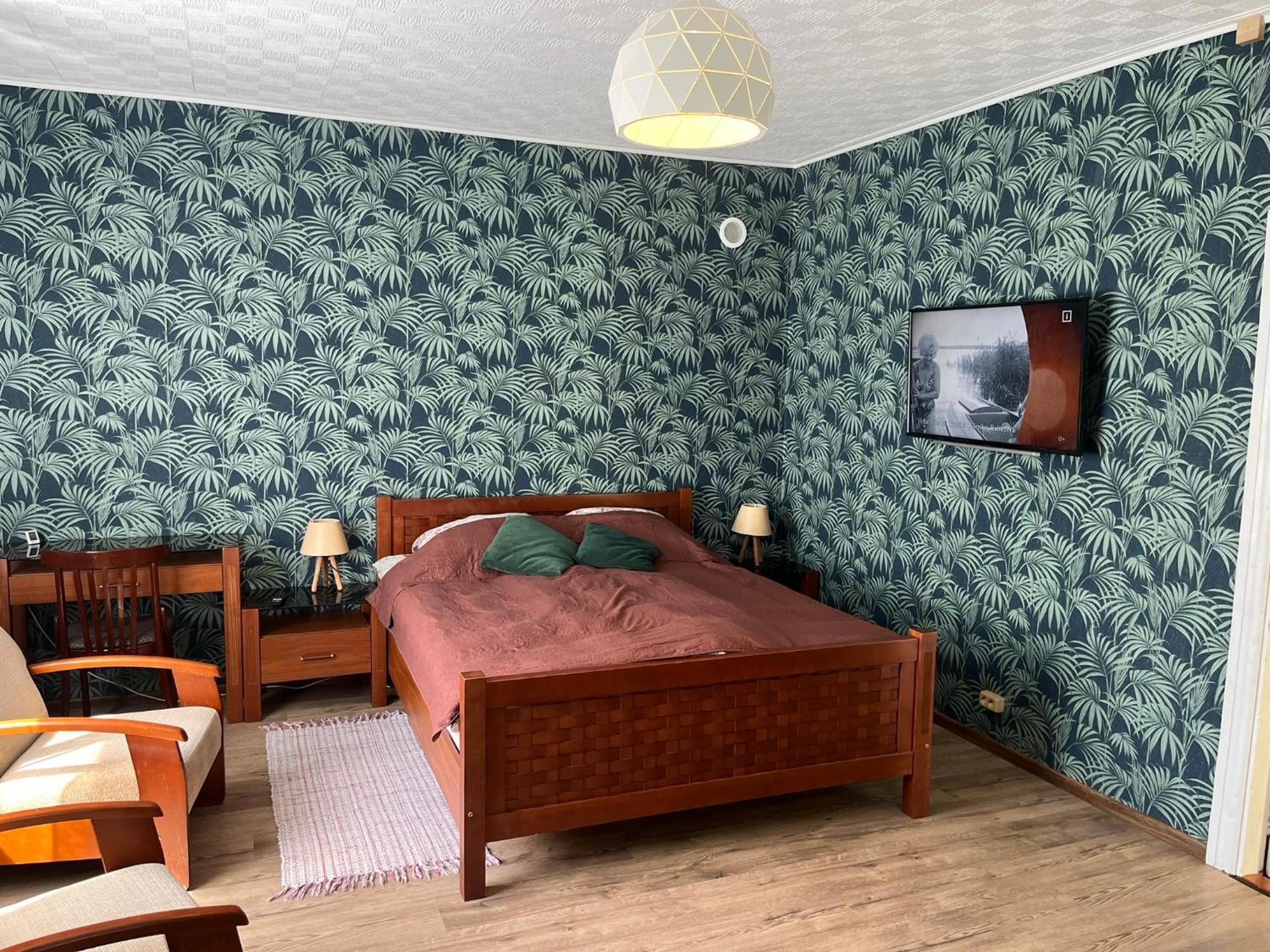 Apartment Family House 